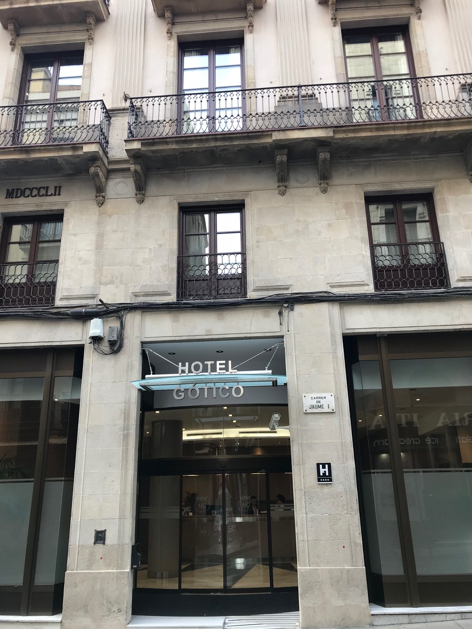Instalacion Hotel Gotico Barcelona